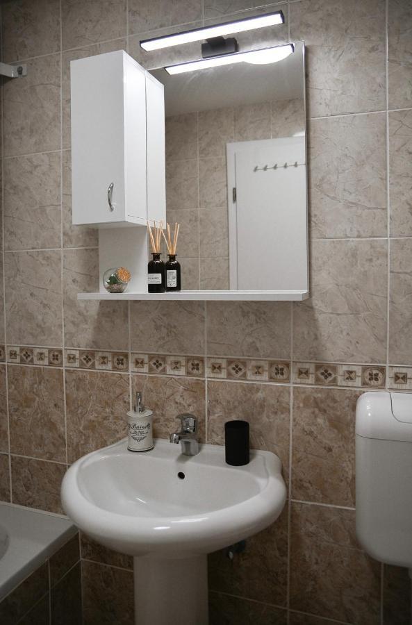 Crown Apartment 2 Subotica Dış mekan fotoğraf